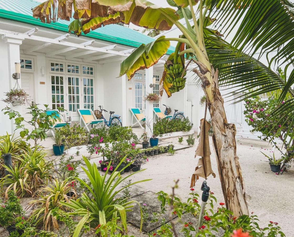 Fiyala Homestay Addu City Eksteriør billede